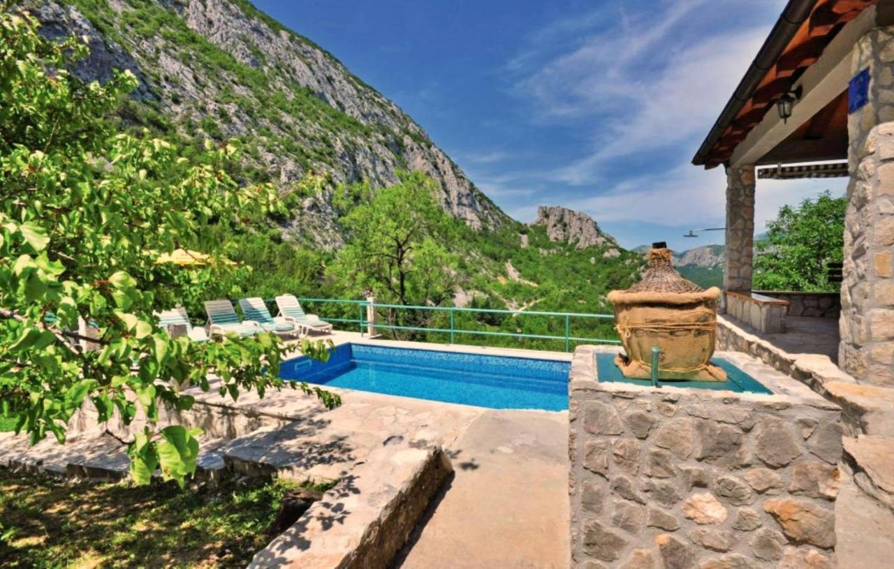 Holiday Home With A Private Pool Podspilje  ภายนอก รูปภาพ