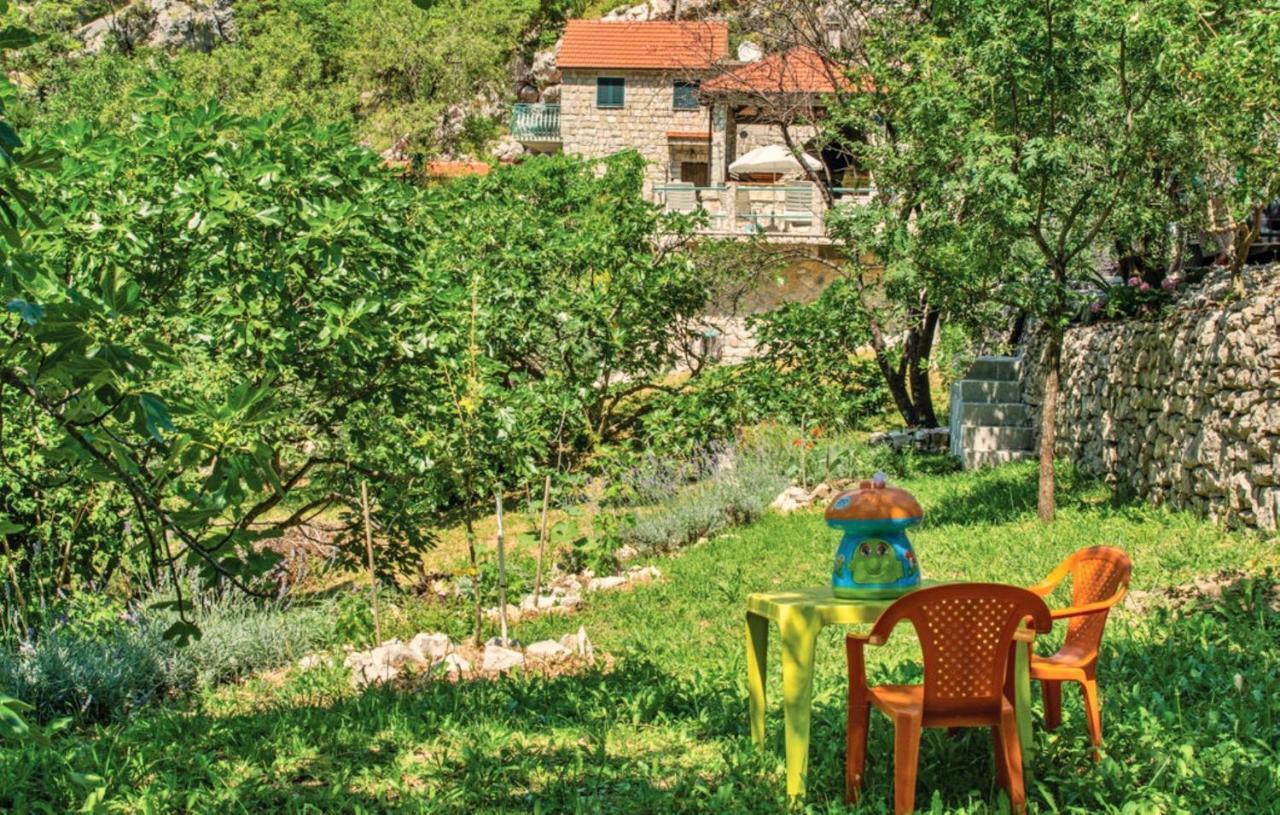 Holiday Home With A Private Pool Podspilje  ภายนอก รูปภาพ
